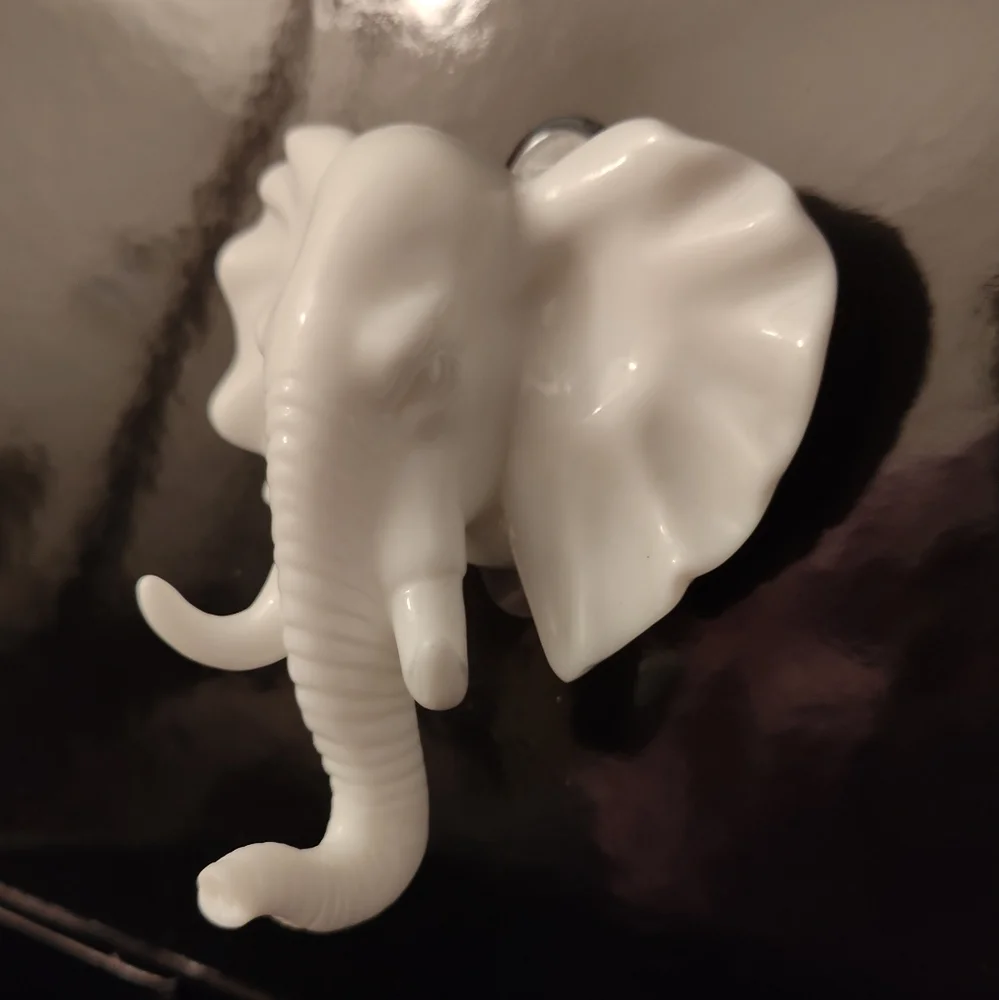 Decorative Glossy White Elephant Head PVC Wall Hook